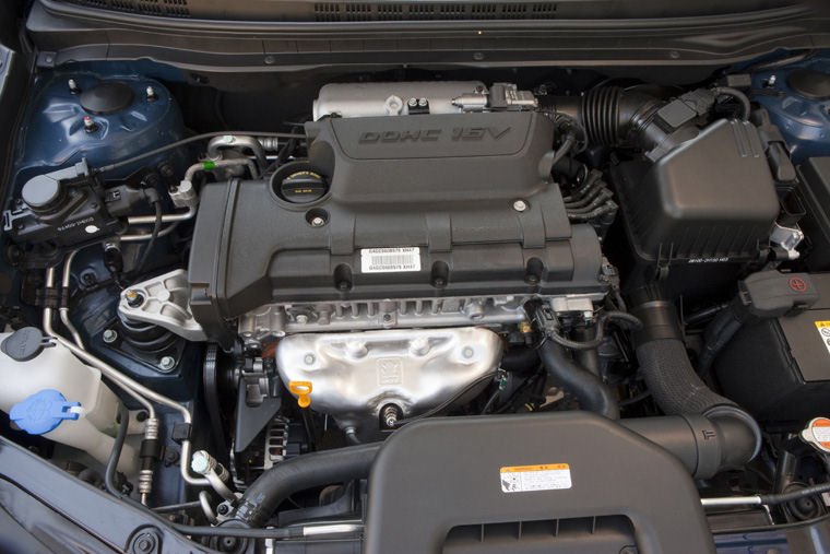 2010 Hyundai Elantra Sedan 2.0L 4cylinder Engine Picture / Pic / Image